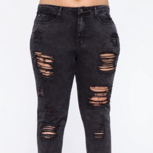 Fashion nova destructed jeans - Picture 1 of 5